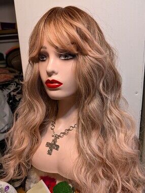 Wavy Long Synthetic Wig with Blonde and Apricot Highlights
